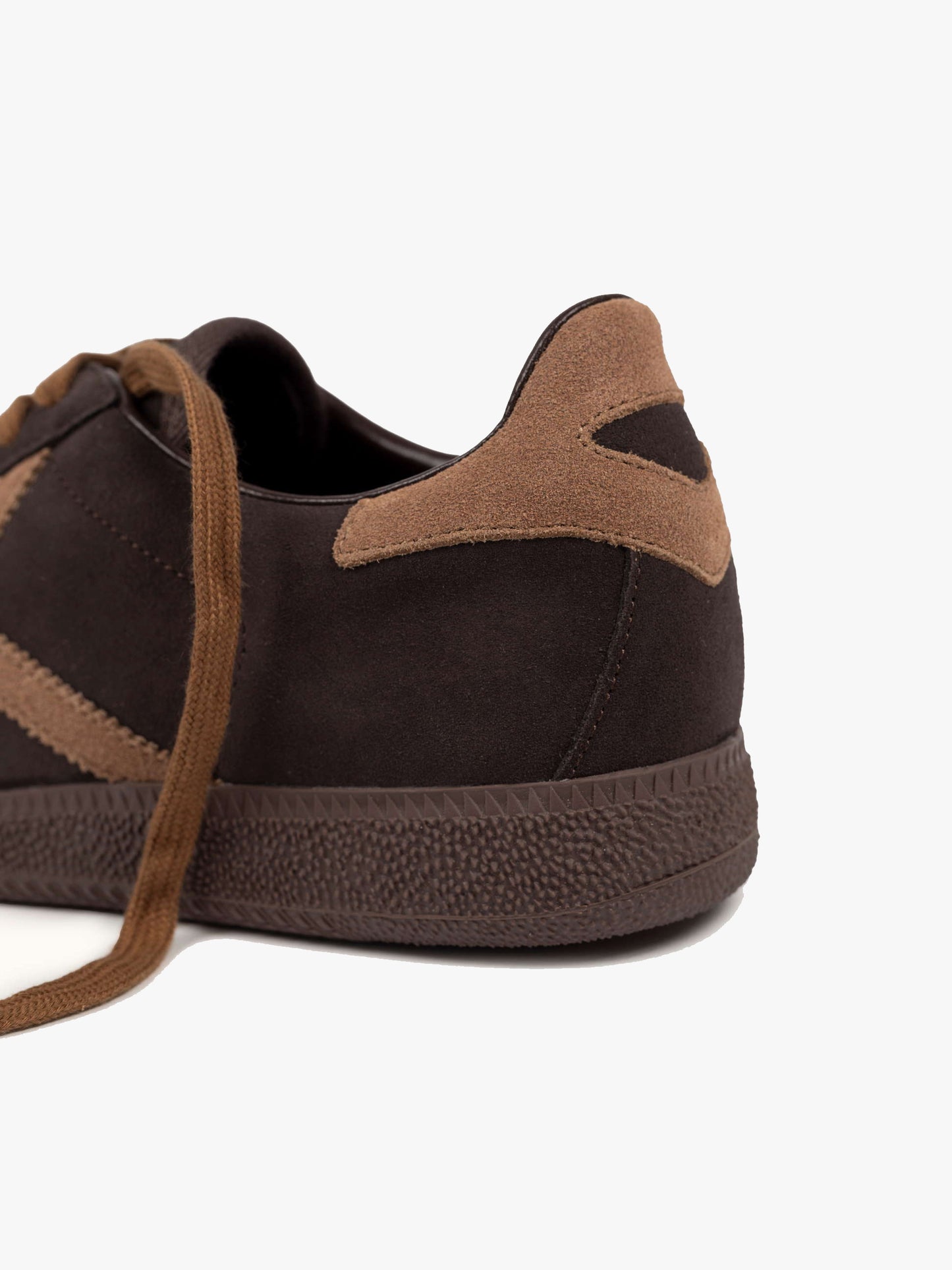 Barru 179 - Brown