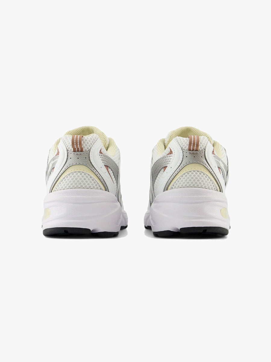 530 - White