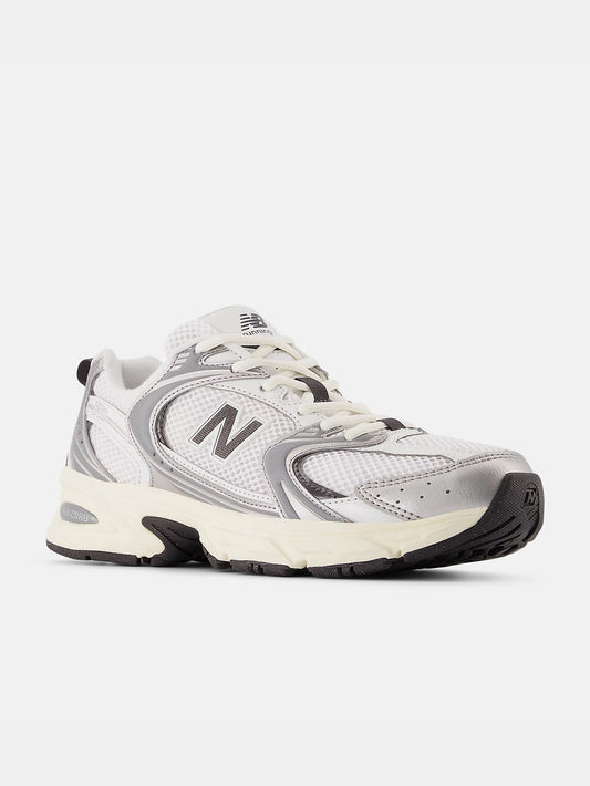 530 - Silver metallic/black