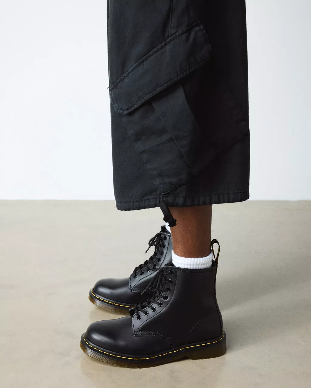 1460 - Smooth black