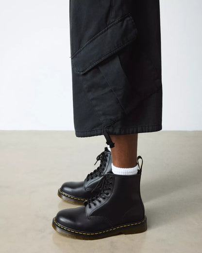 1460 - Smooth black