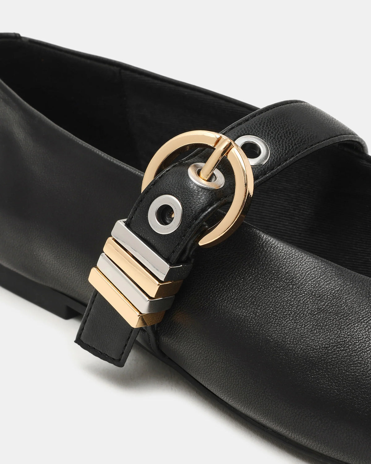 LUCIA - Black