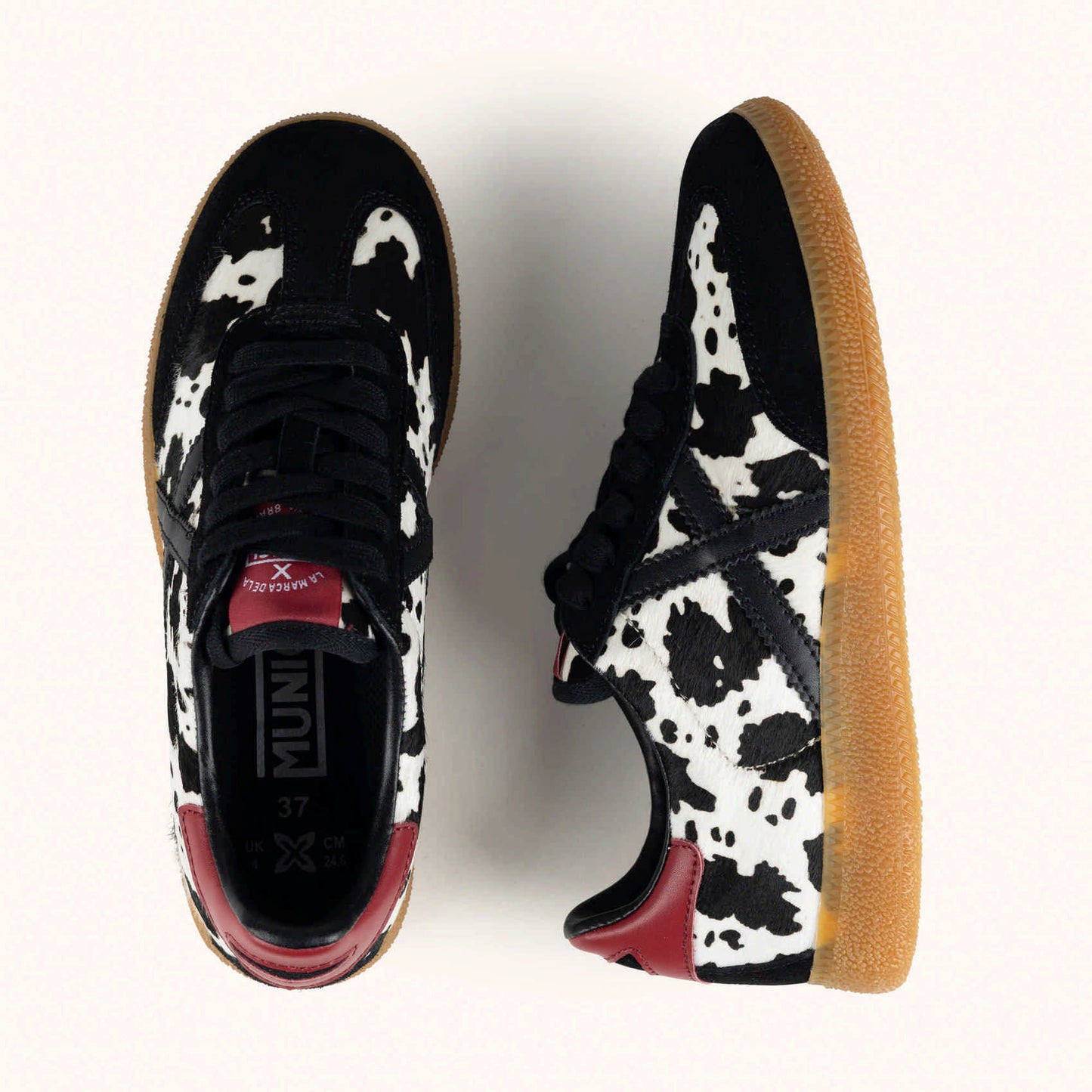 Barru 244 - Black/White