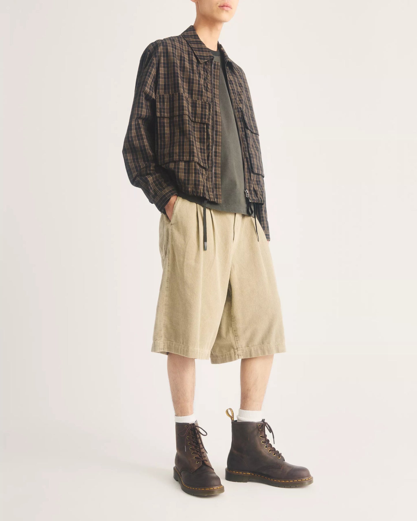 1460 - Dark brown crazy horse