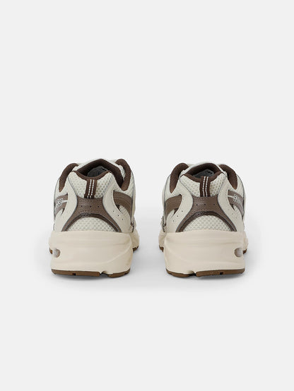 530 - White/Brown