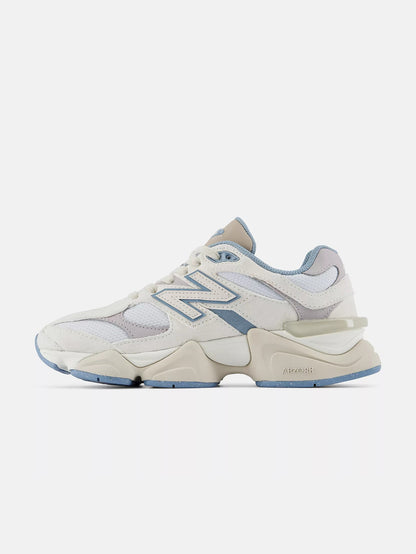 9060 - White/Light blue