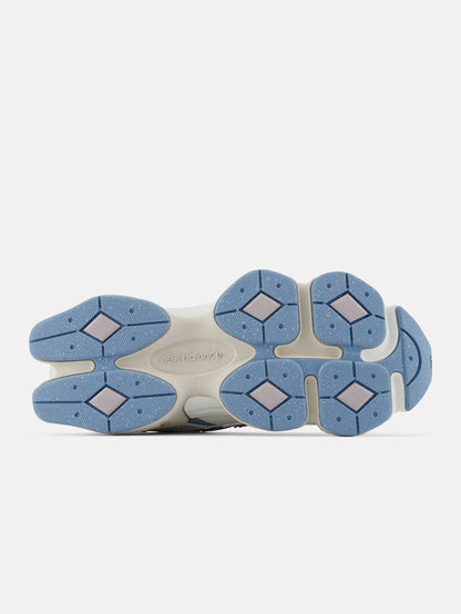 9060 - White/Light blue